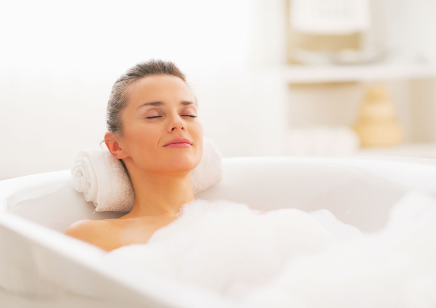 frau in badewanne